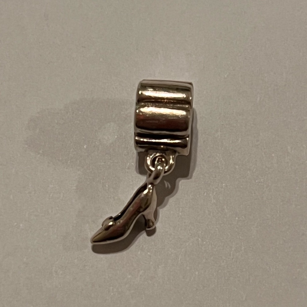 Pandora Dangly Pump Charm